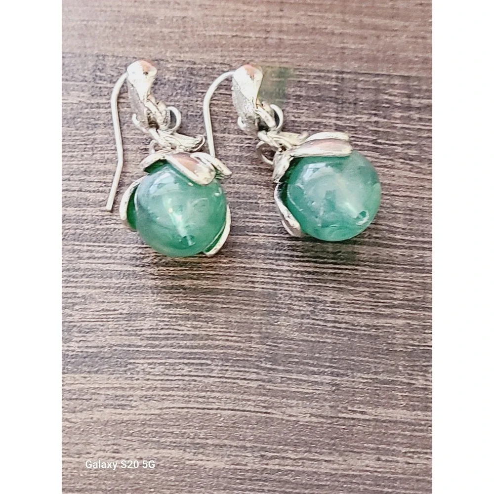 Silver Tone Lotus Flower Green Bead Drop‎ Earrings Floral Nature Dangle Hook